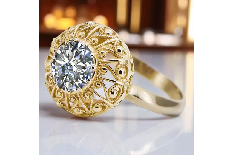 Zircon 14K Yellow gold Ring Vintage vrc059y